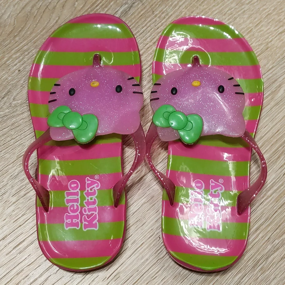 Adorable Hello Kitty Sandles little girls large 9/10 - Picture 4 of 4